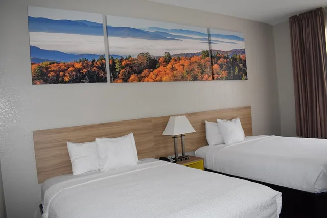 غرفة بسريرين كوين، Days Inn & Suites By Wyndham Tucker/Northlake 1/7