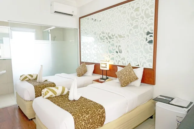Superior, Double Bed, Samsara Inn 2/3