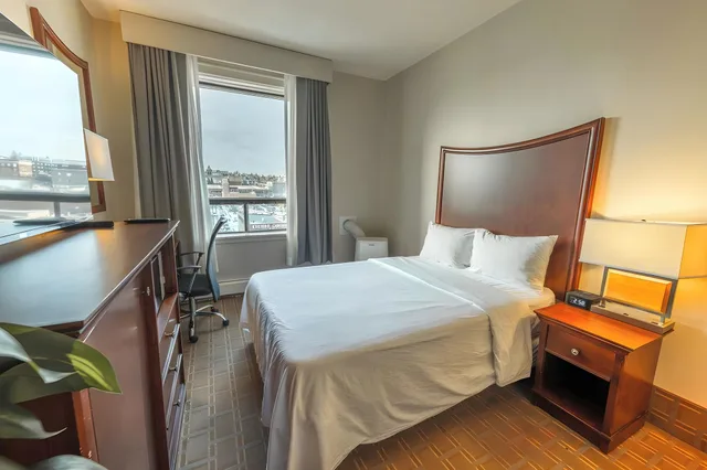 غرفة بإطلالة على المدينة، Prince Arthur Waterfront Hotel & Suites 1/1