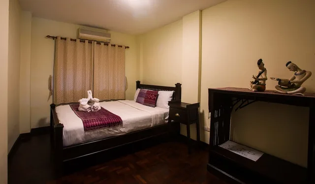 3 Bedrooms, Town House, 1 King and 4 Single Beds، Villa San Pee-Seua 3/4