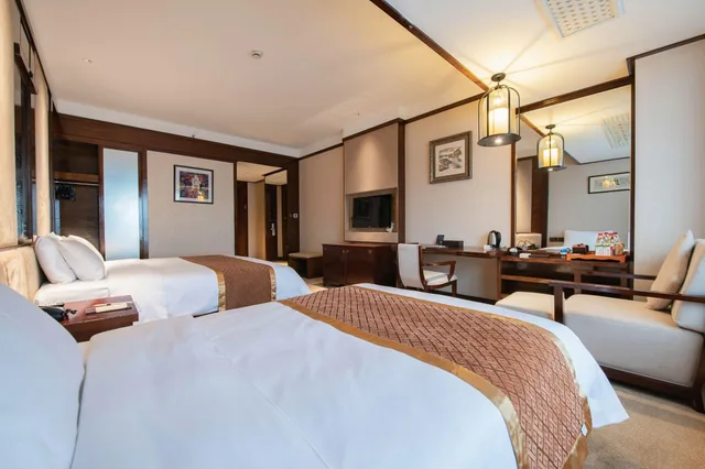 Yitel (Chengdu Chutian Junlin)، تشنغدو 35/50