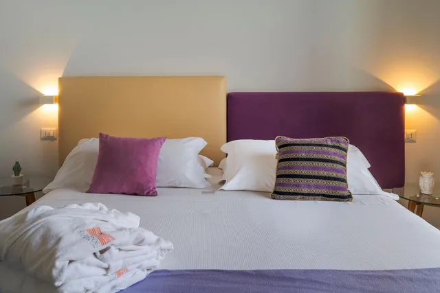 جناح ملكي، Kepos Etna Relais 8/10