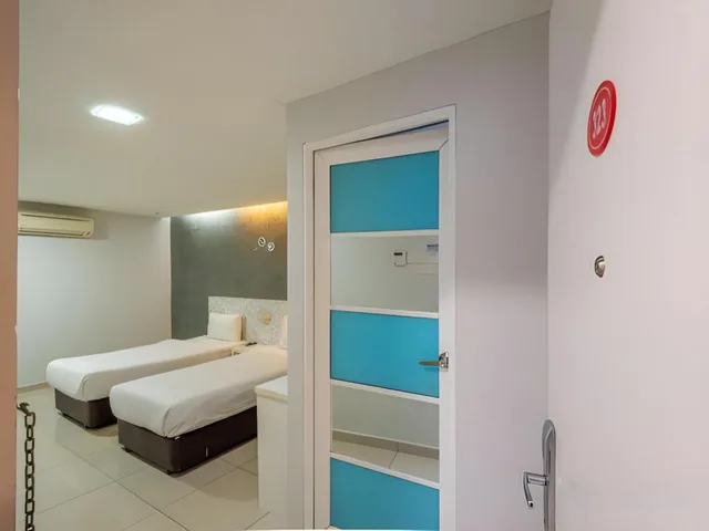 غرفة قياسية بسريرين منفصلين، Swing and Pillows at PJ SS2 9/9