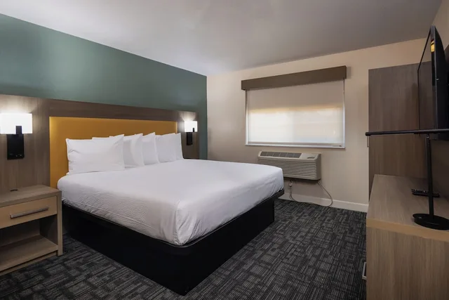 غرفة بسرير كوين لذوي الإعاقة، Comfort Inn Hayward - Oakland South 1/6