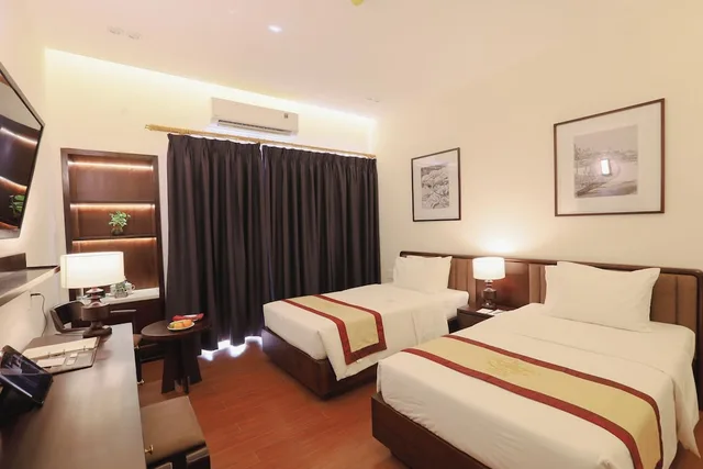 غرفة بريميير بسريرين منفصلين بإطلالة على الحديقة، Huong Giang Hotel 5/10