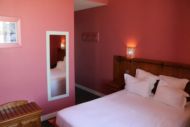 House, Double Bed، La Mere Poulard 2/7
