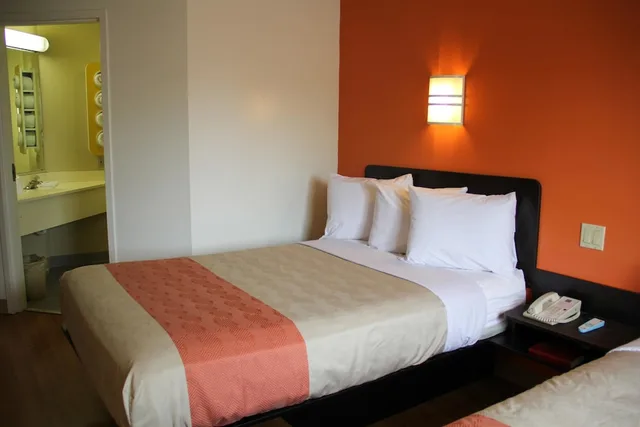 غرفة ديلوكس بسرير كوين، Motel6 Milan, OH - Sandusky 3/8
