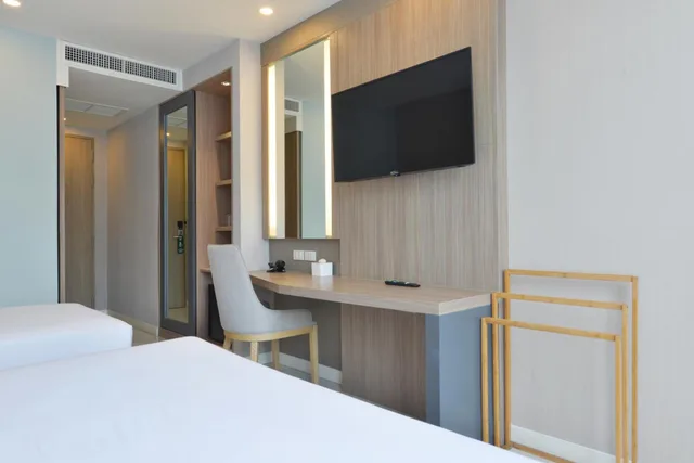 Superior, Twin Beds, No Balcony، Grace Patong Hotel 7/10