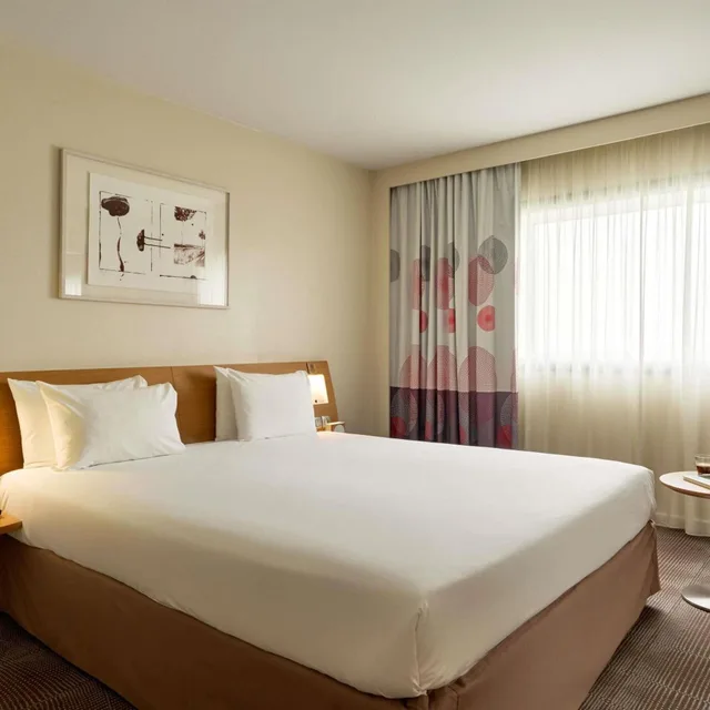 غرفة سوبيريور بسرير كوين مع أريكة، Novotel Paris La Defense Esplanade 2/10
