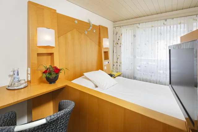 غرفة بسرير مزدوج، Stella Swiss Quality Hotel 1/3