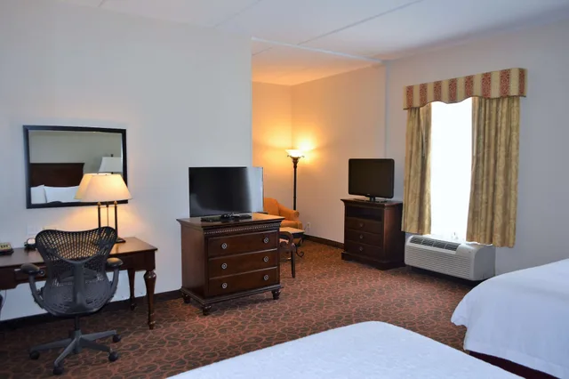 جناح بسريرين كوين بحوض جاكوزي لذوي الإعاقة، Hampton Inn Suites Houston Katy 6/7