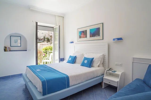 Room, 1 King and 1 Single Beds, Garden View, Aurora Hotel & Suites Sul Mare 1/7