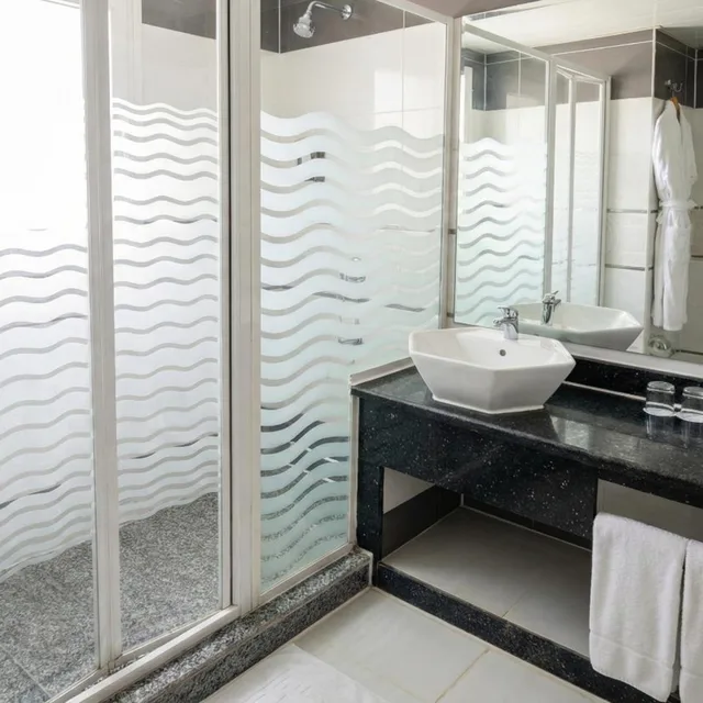 Swim Up, Romance, Double Bed, Adult Only، Regency Plaza Aqua Park Spa Resort 6/7