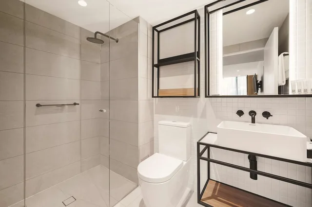 Urban, Queen Bed، Vibe Hotel Melbourne 4/5