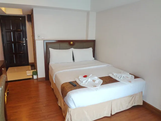 Superior, Maleez Lodge Hotel And Restaurant 1/2