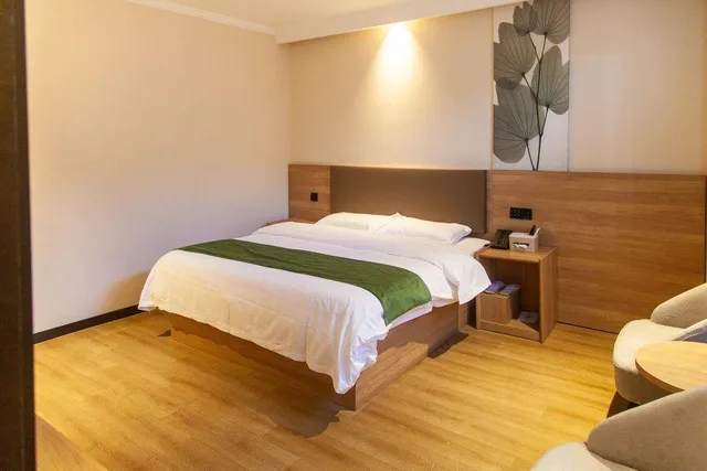 Superior, Suite, King Bed, GREENTREE INN WUHU JIANGBEI SHENXIANG EXPRESS HOTEL 1/1