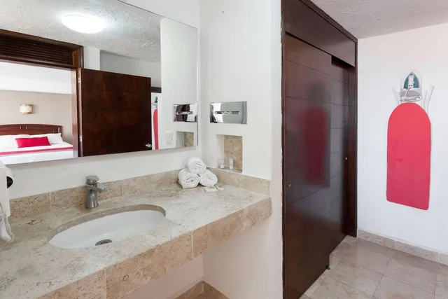 جناح فاخر بسريرين مزدوجين، Ramada Plaza by Wyndham Leon 4/5