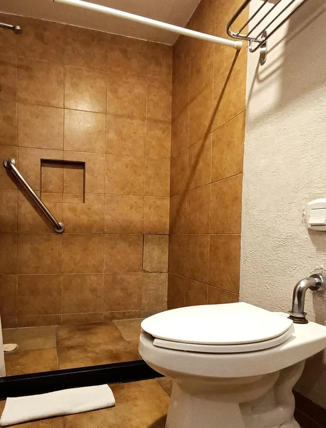 غرفة اقتصادية، Hotel Panamerican 4/6