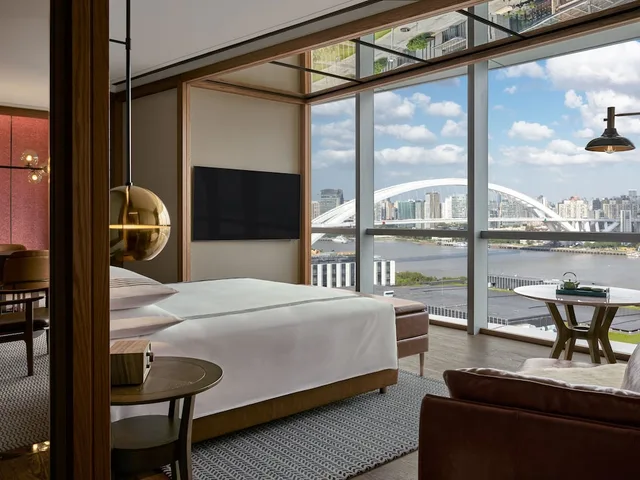 جناح بسرير كينج بإطلالة على النهر، Thompson Shanghai Expo, by Hyatt 2/4