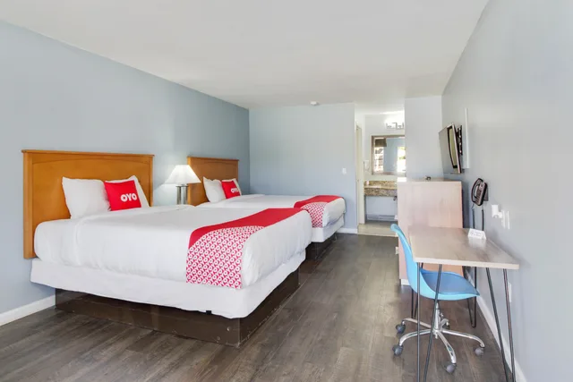 غرفة بسريرين كوين، OYO Hotel Ingleside TX 2/10