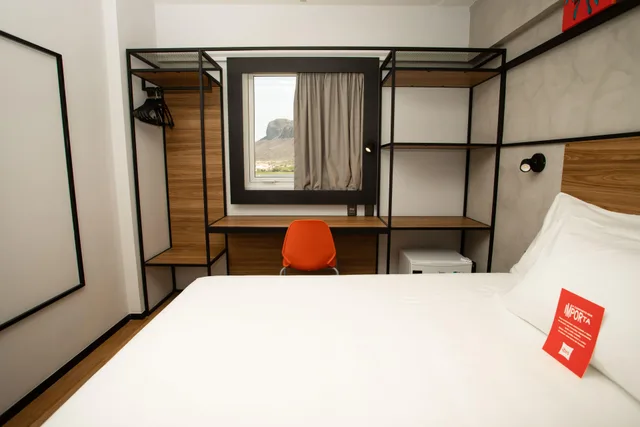 شقة، Ibis Serra Talhada 2/5