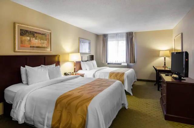غرفة قياسية بسريرين كوين، Quality Inn Summersville 2/5
