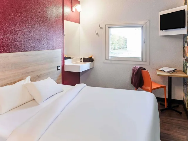 Tande, Double Bed, Shared Bathroom، hotelF1 La Rochelle Angoulins 3/7