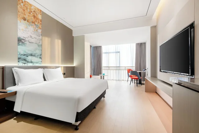 غرفة قياسية بسرير كينج في طابق مرتفع، Holiday Inn Express Qidong Economic Zone 1/4