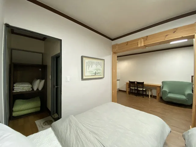 Family, Studio, 1 Double and 2 Futon Beds، Smile Resort Sokcho 3/6