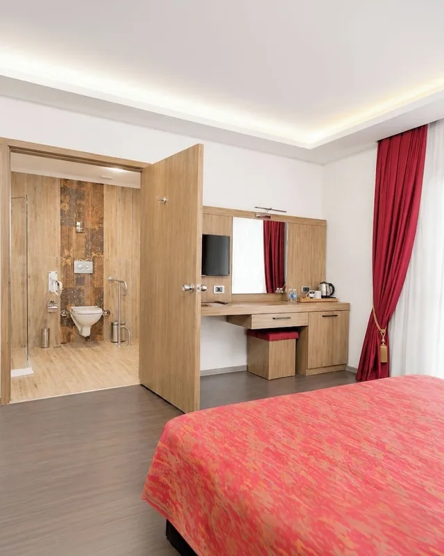 Standard, Twin Beds, Land View، Azka Hotel 2/10