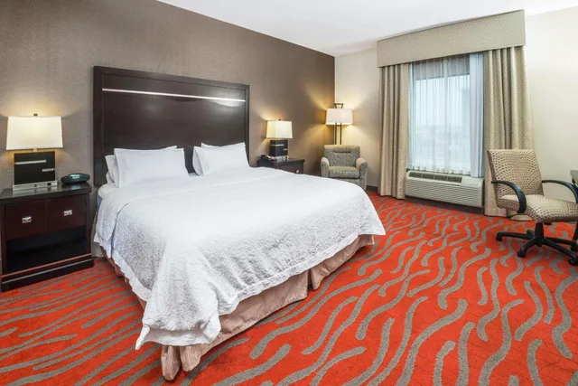استوديو بسرير كينج مع أريكة لذوي الإعاقة، Hampton Inn And Suites Tulsa Catoosa 1/3