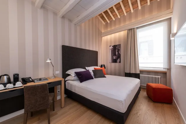Classic, Double Bed, Laurina 33 2/7