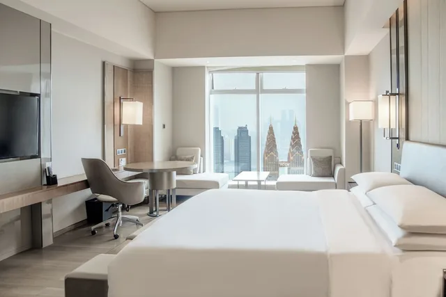 غرفة بسرير كينج بإطلالة على النهر، Chongqing Marriott Hotel 2/8
