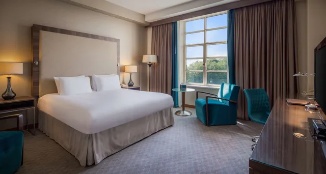 غرفة بسرير كينج، Hilton Cardiff Hotel 3/16