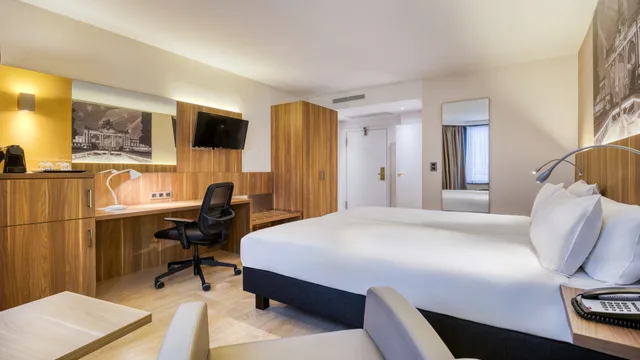 غرفة بسريرين منفصلين، HOLIDAY INN BRUSSELS SCHUMAN 2/5