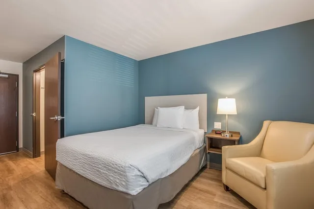 غرفة قياسية بسرير كوين، WoodSpring Suites Chicago Midway 2/7