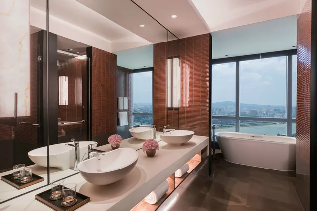 غرفة غراند كلوب ديلوكس بسرير كينج بإطلالة على النهر، Grand Hyatt Changsha 2/2