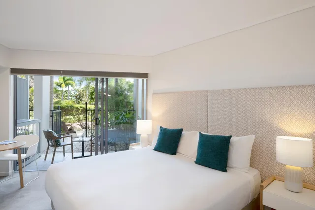Room, Plunge Pool, Peppers Salt Resort and Spa 1/2