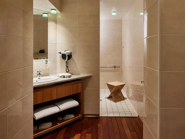 Superior, Double Bed, Town View، Sofitel Biarritz Le Miramar Thalassa Sea & Spa 5/5
