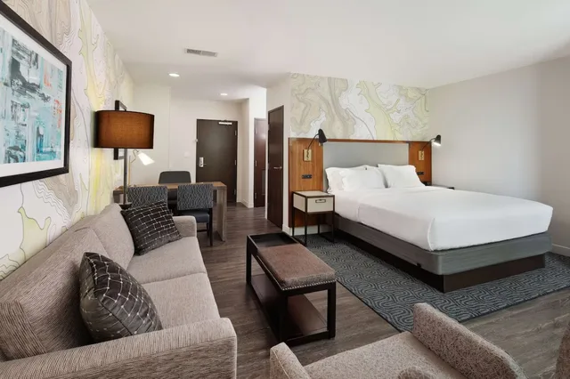 جناح لذوي الإعاقة، EMBASSY SUITES BY HILTON AMARILLO DOWNTOWN HOTEL 4/6