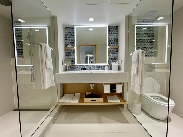 Deluxe, Suite, King Bed, Ocean Front, Sofa، The Morgan Resort & Spa 4/4