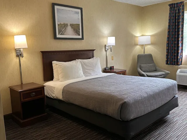 غرفة قياسية بسرير كوين، Quality Inn Near Toms River Corporate Park 3/10