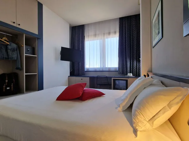 غرفة مزدوجة بإطلالة على المرفأ، President Hotel Palermo 5/9