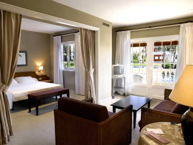 جناح جونيور مفرد، HG Jardin de Menorca 1/1