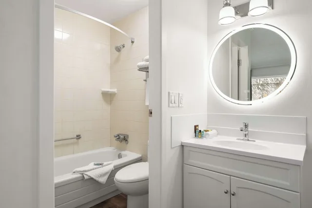 جناح بسريرين كوين بمطبخ، Surestay By Best Western Rossland Red Mountain 4/5