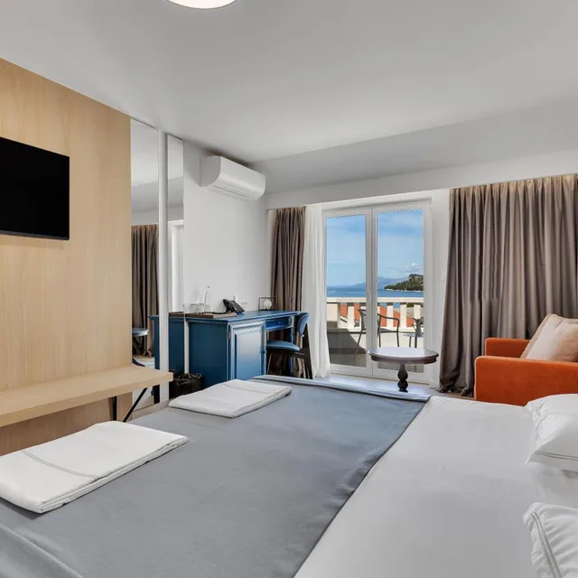 Room, Double Bed, Side Sea View، Hotel Laurentum 3/4
