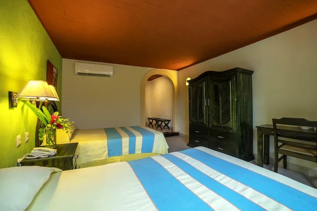 Standard, 2 Double Beds, Garden View, Pool Side، Chichen Itza Hotel 3/4