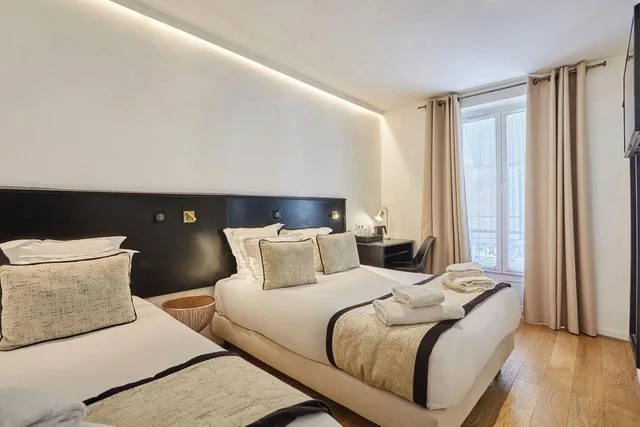 غرفة كلاسيكية ثلاثية بثلاثة أسرّة، EIFFEL RIVE GAUCHE 1/2