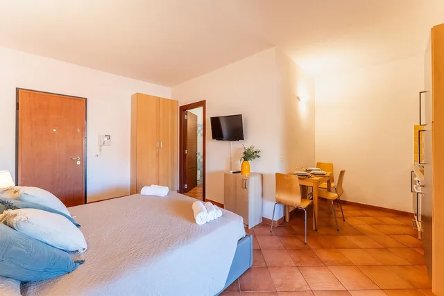 Studio, 1 Double and 1 Single Bed, Cristal Blu 4/10