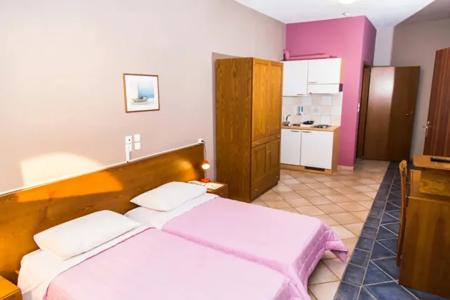Family, Apartment, Sea Front، Elea Mare 1/2
